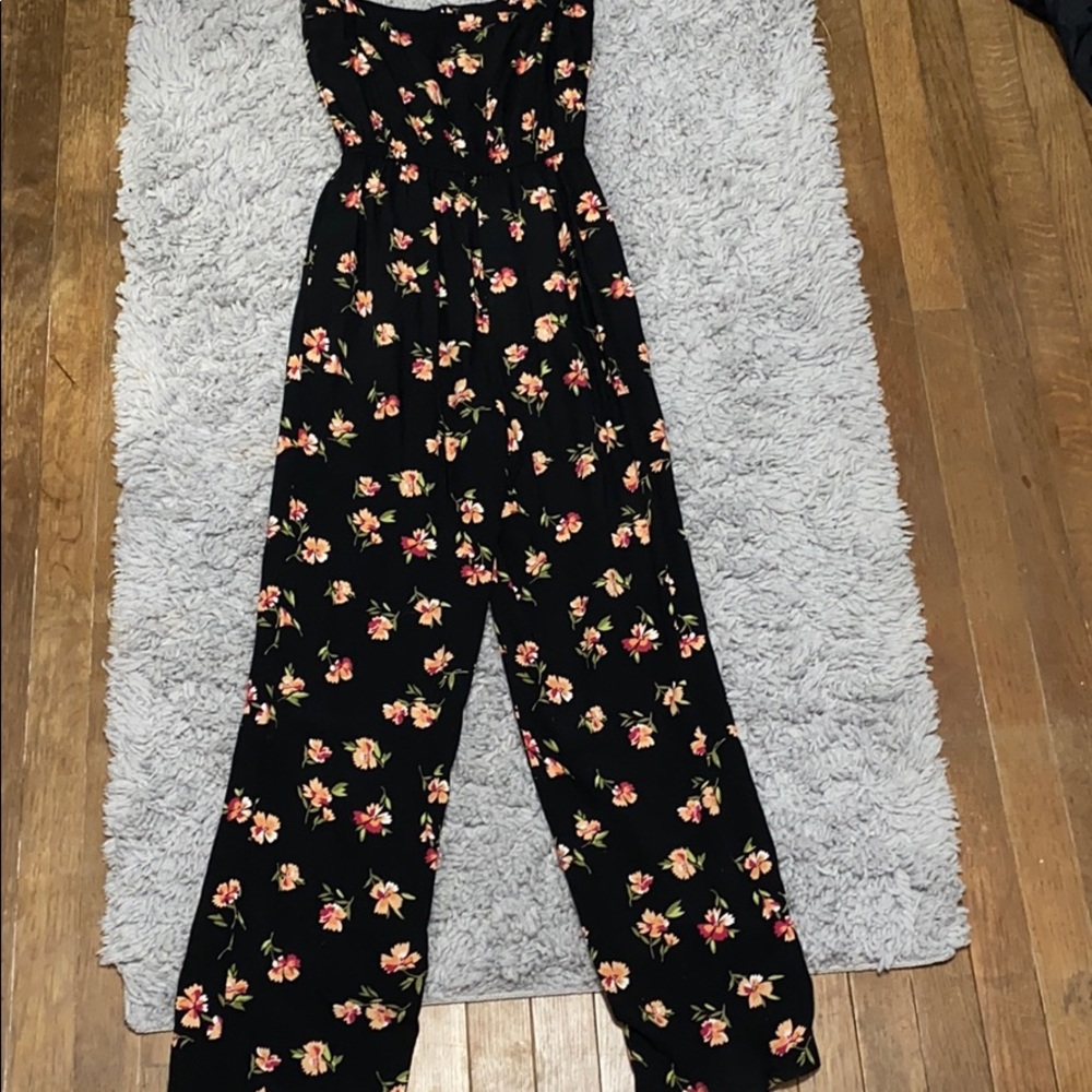Forever 21 floral jumpsuit with pockets